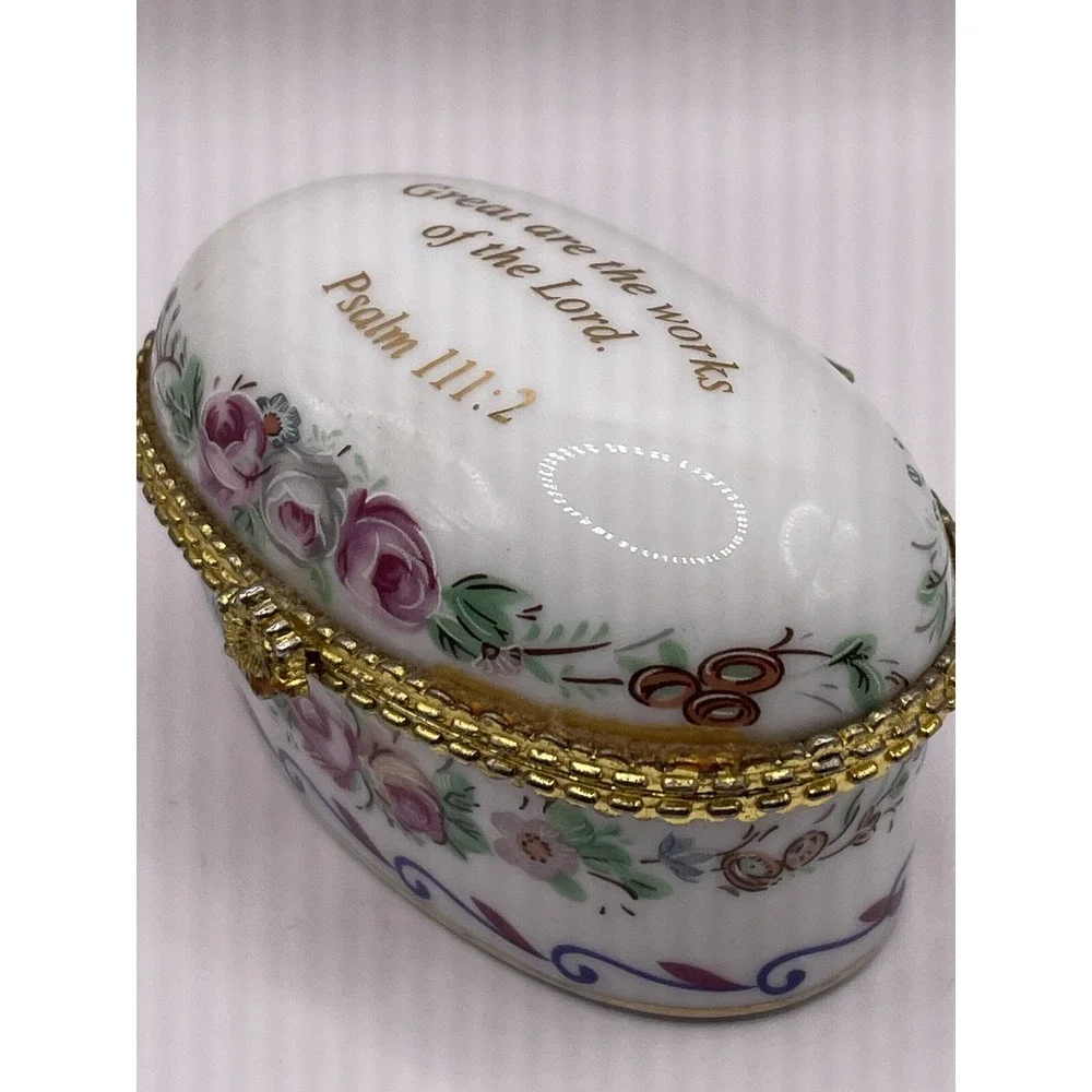 Box Lot of 2 Vintage Porcelain‎ Top Painted Hinged Trinket Pill Boxes Stash Box